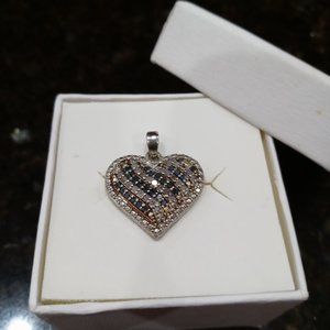 0.75 cttw NWOT Diamond Heart Pendant